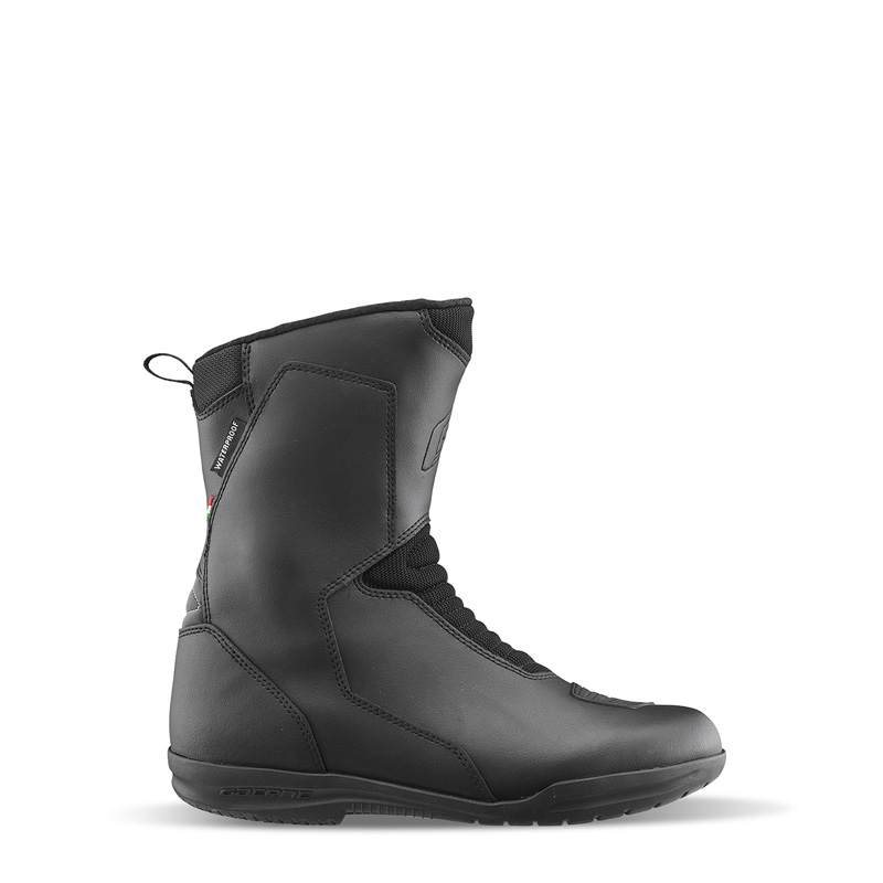 2448-001-47 gaerne G.YUMA AQUATECH BLACK SIZE : 47 G.YUMA AQUATECH BOOTS - BLACK (47)