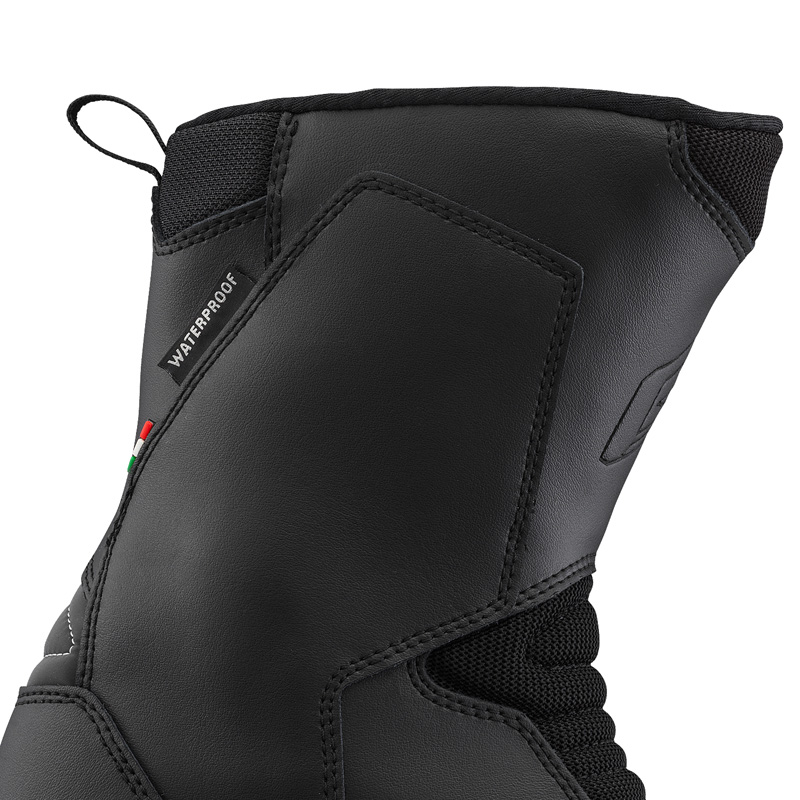2448-001-47 gaerne G.YUMA AQUATECH BLACK SIZE : 47 G.YUMA AQUATECH BOOTS - BLACK (47)