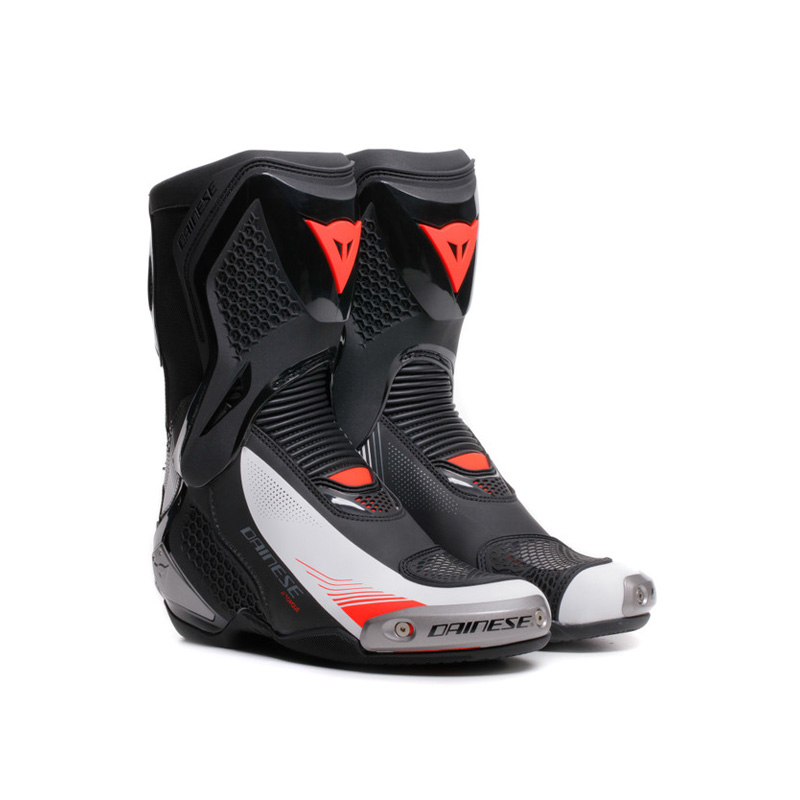 17900087-N32-42 DAINESE TORQUE 4 BOOTS WOMEN BLACK/WHITE/RED FLUO 42 TORQUE 4 BOOTS WOMEN BLACK/WHITE/RED FLUO 42 Boots 